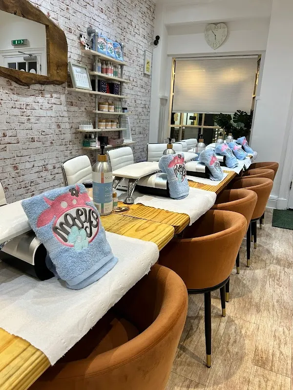 Mooeys Nails & Waxing - Farnham — Beauty Salon in Farnham